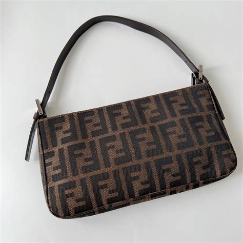 Fendi Vintage bag pochette 70s made in Italy black patent 